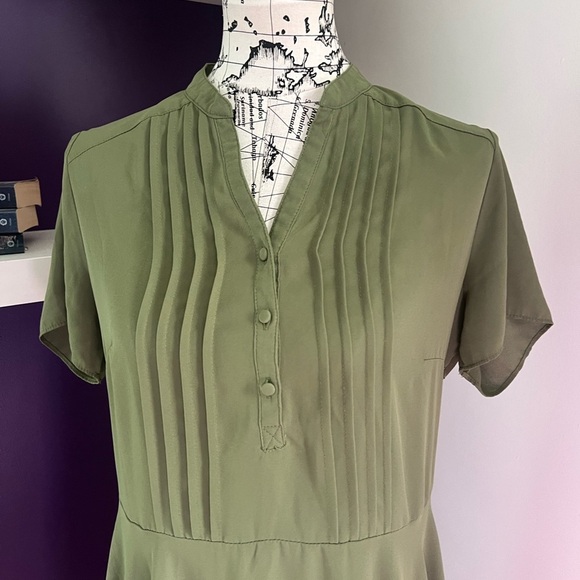 Nanette Lepore Short Sleeve Dress - Picture 2 of 8